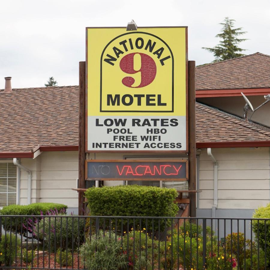 National 9 Motel Санта Круз Екстериор снимка